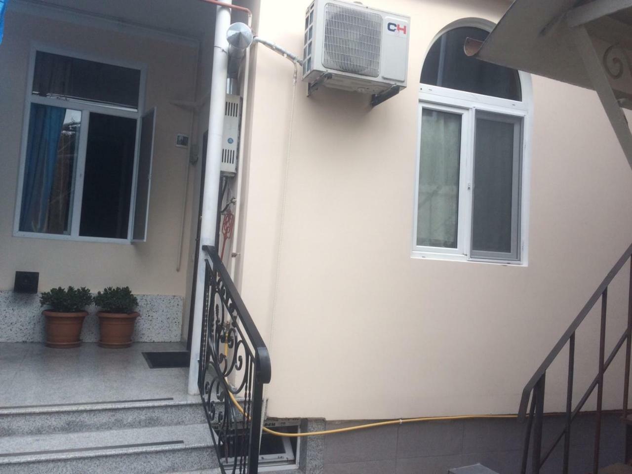 Batumi Guesthouse 28A Exterior photo