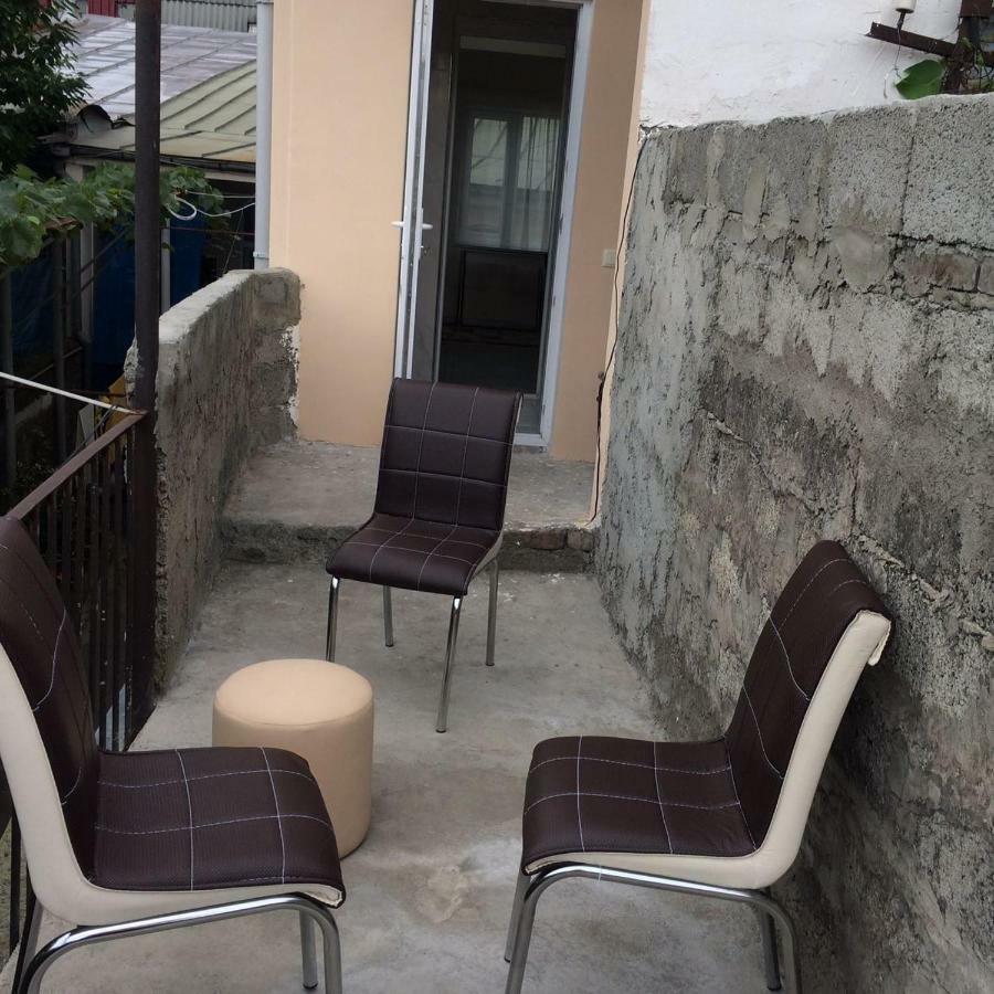 Batumi Guesthouse 28A Exterior photo