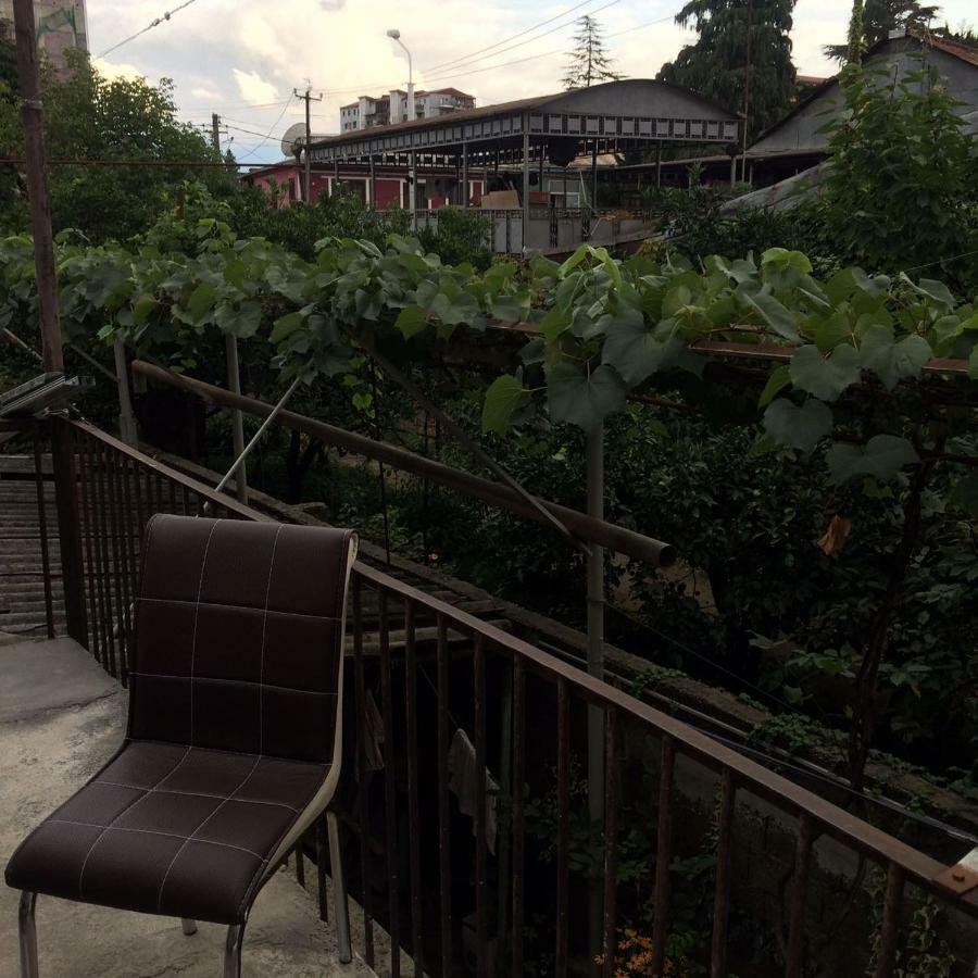 Batumi Guesthouse 28A Exterior photo